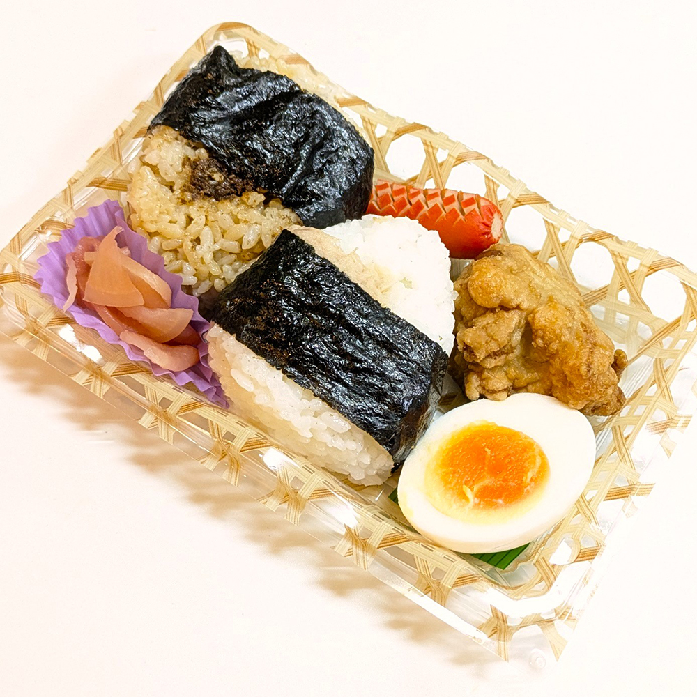 おにぎりセット（サケ＆だしおかか）
