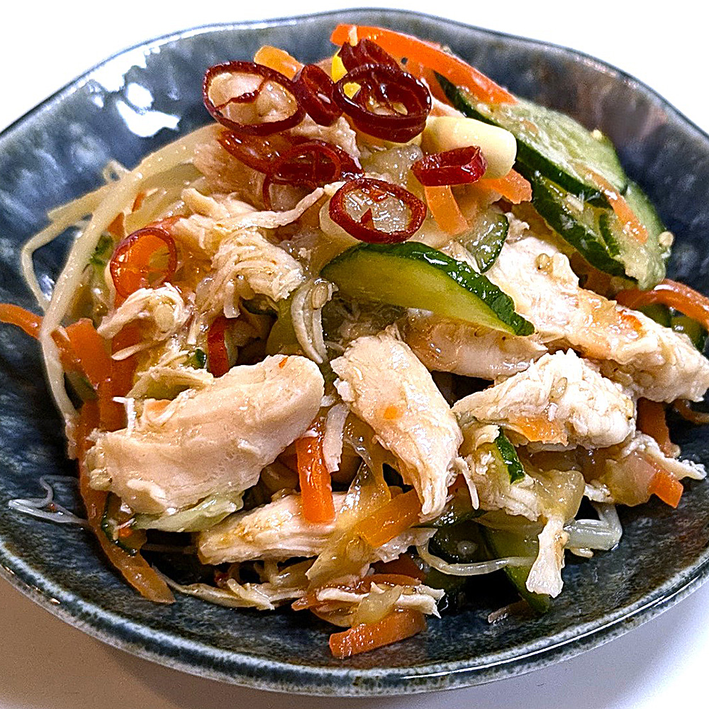 ごま油香る蒸し鶏中華クラゲ