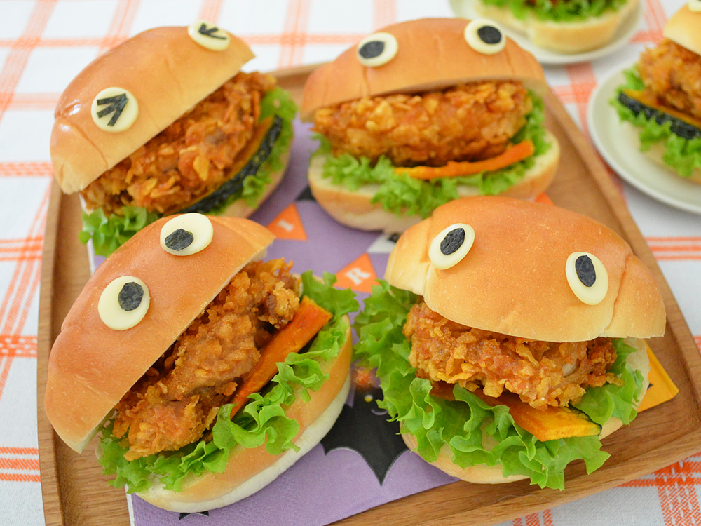 フライドチキンのハロウィンバーガー