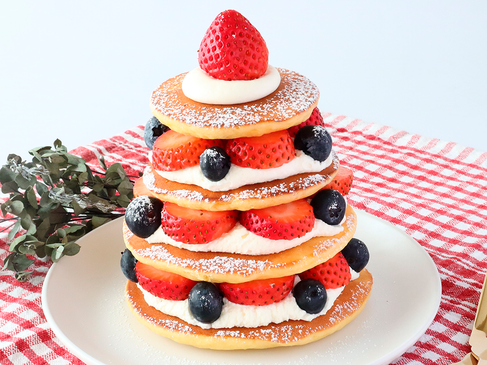 ストロベリーツリーケーキ