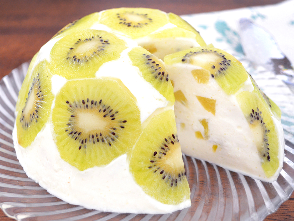 キウイとヨーグルトの冷たいケーキ